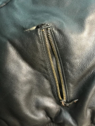 Ремонт кармана на кожаной куртке