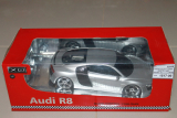 Audi R8 — машина на радио управлении