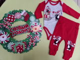Костюм для мальчика с новогодним принтом
