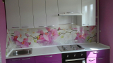 Кухня прямая небольшая розовая