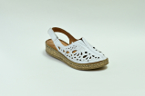 Босоножки женские белые Lobas Shoes А. 7183-2