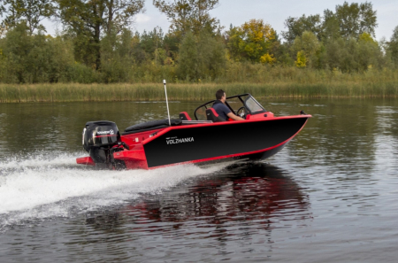 Лодка VOLZHANKA 46 Fish красный, карбон с мотором YAMER EF60 FVEL-T 46F 79 F525