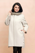 Женское пальто с капюшоном светлое