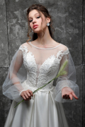 Атласное свадебное платье А силуэта Вита