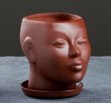 Кашпо из керамики в виде головы, коричневое