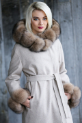 Пальто зимнее с мехом Saga Furs